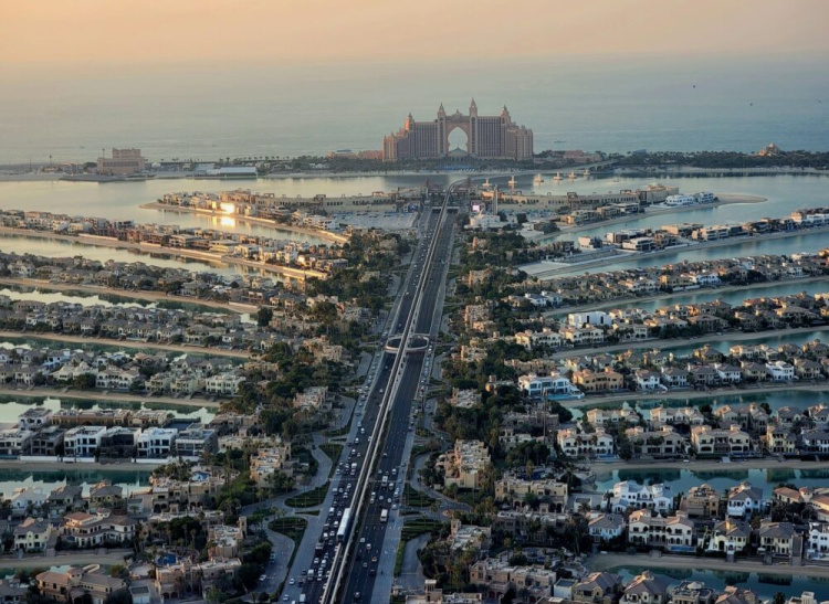 Cruising the Palm Jumeirah: experiencing Dubai’s iconic man-made Island